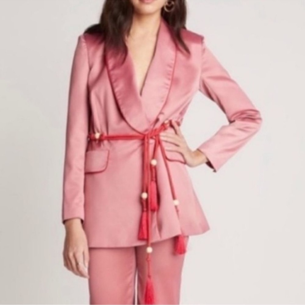 Pink Tailored Blazer with Notched Lapels